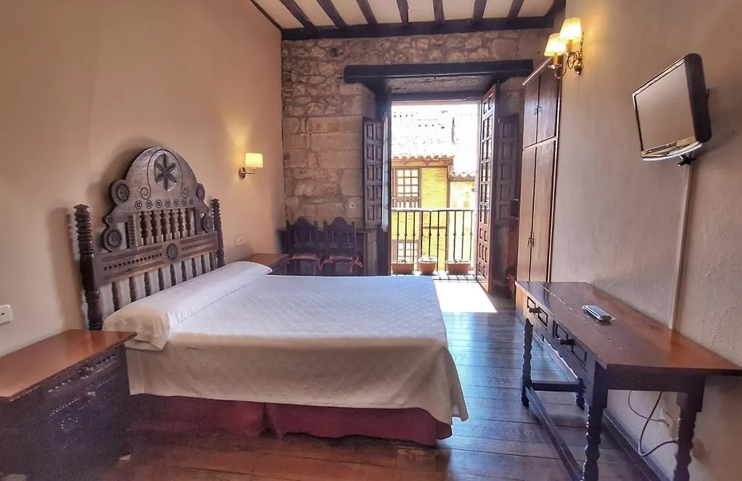 Hotel Altamira-1